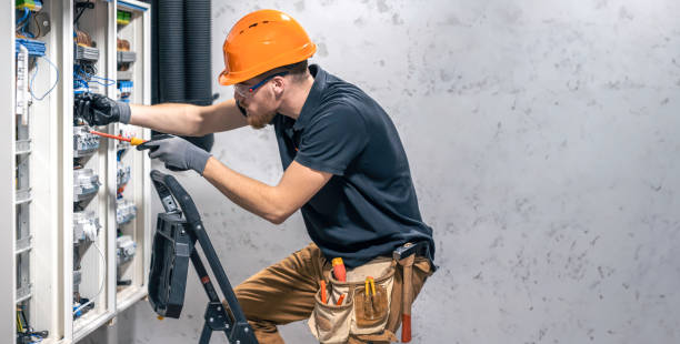 Best Circuit Breaker Repair  in Milwaukee, WI